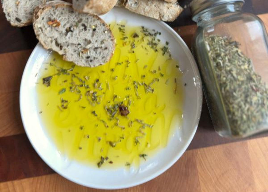 The Ultimate Guide to Olive Oil Bread Dipping: Flavours, Spices & the Best Serveware for Entertaining