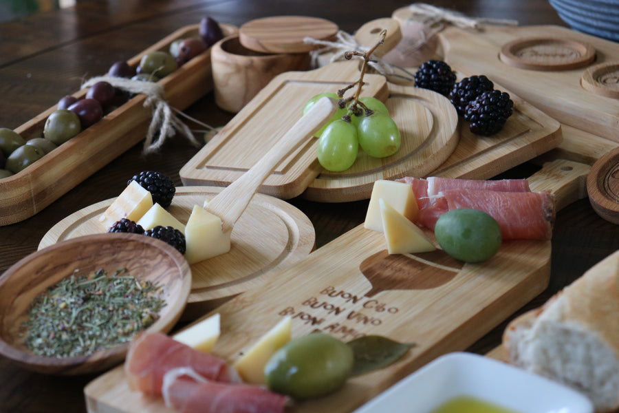 A Retailer’s Guide to Wholesale Gourmet Servingware in the USA & Canada