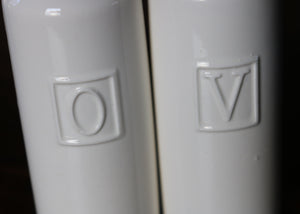 O+V Oil and Vinegar Bottle Cruet Set CLOSE