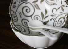 Load image into Gallery viewer, Floral Bowls